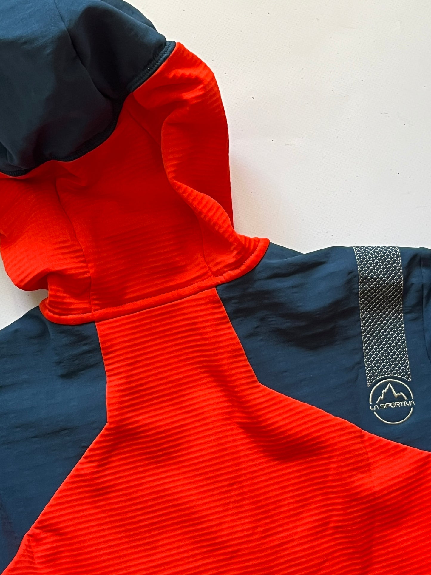 La Sportiva Lucendro Thermal hooded jacket